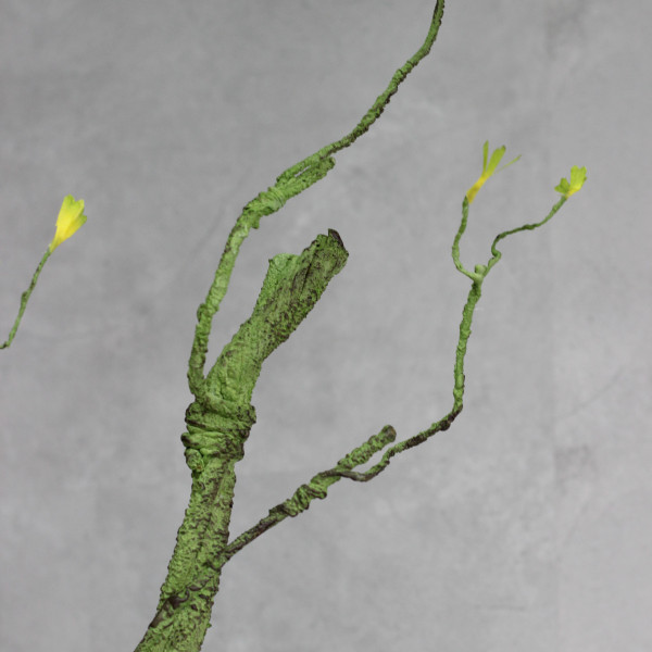 Гілка декоративна зелена 95 см